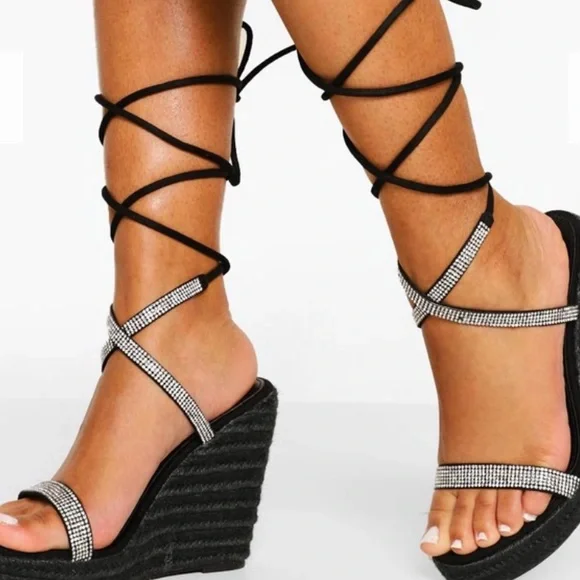 Boohoo Shoes Boohoo Diamant Wrap Up Wedge Sandal In Pink Blush